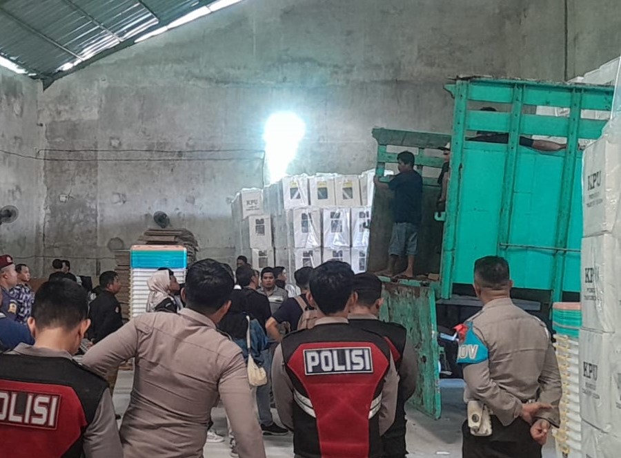 Pengamanan Distribusi Kotak Suara di Lombok Barat