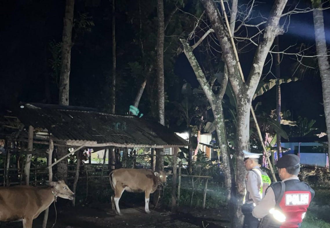 Polsek Sekotong Gelar Patroli Malam di Dusun Karang Kerem
