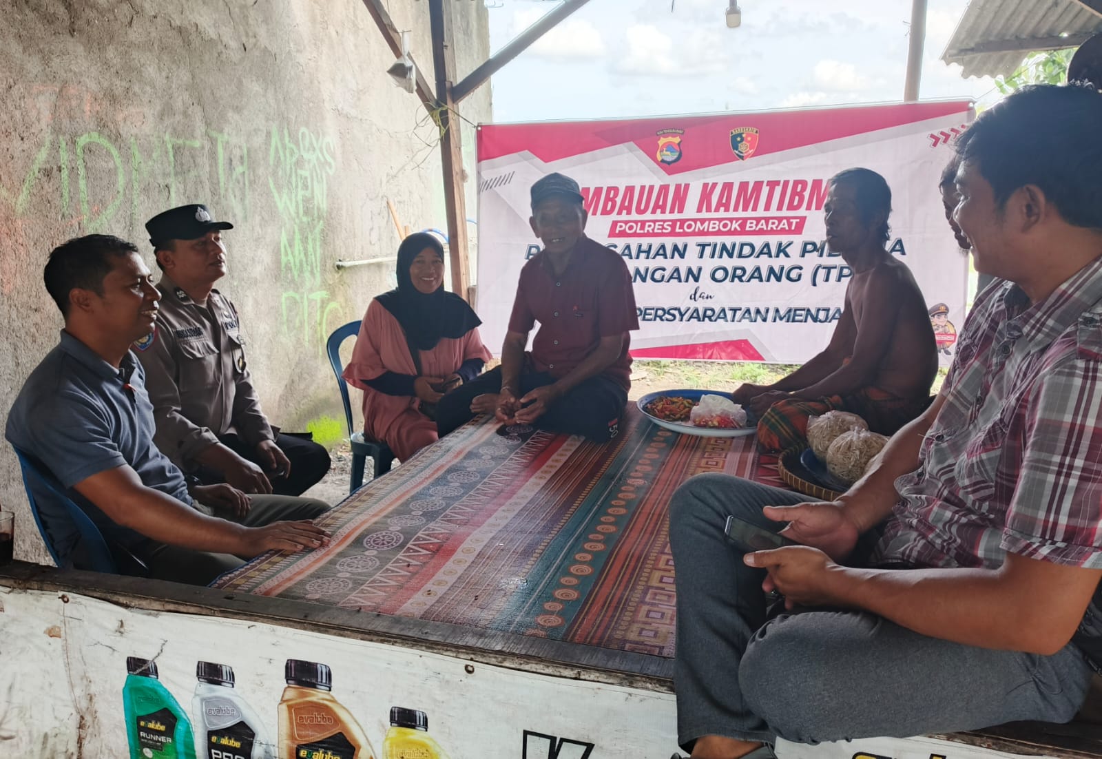 Lindungi Diri dari TPPO Polsek Gerung Edukasi Calon PMI